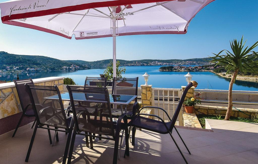 Apartment Rogoznica โรกอซนิซา ภายนอก รูปภาพ